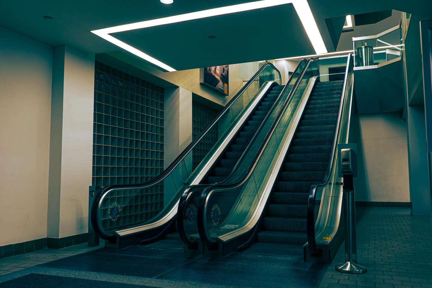 Escalator (2023)